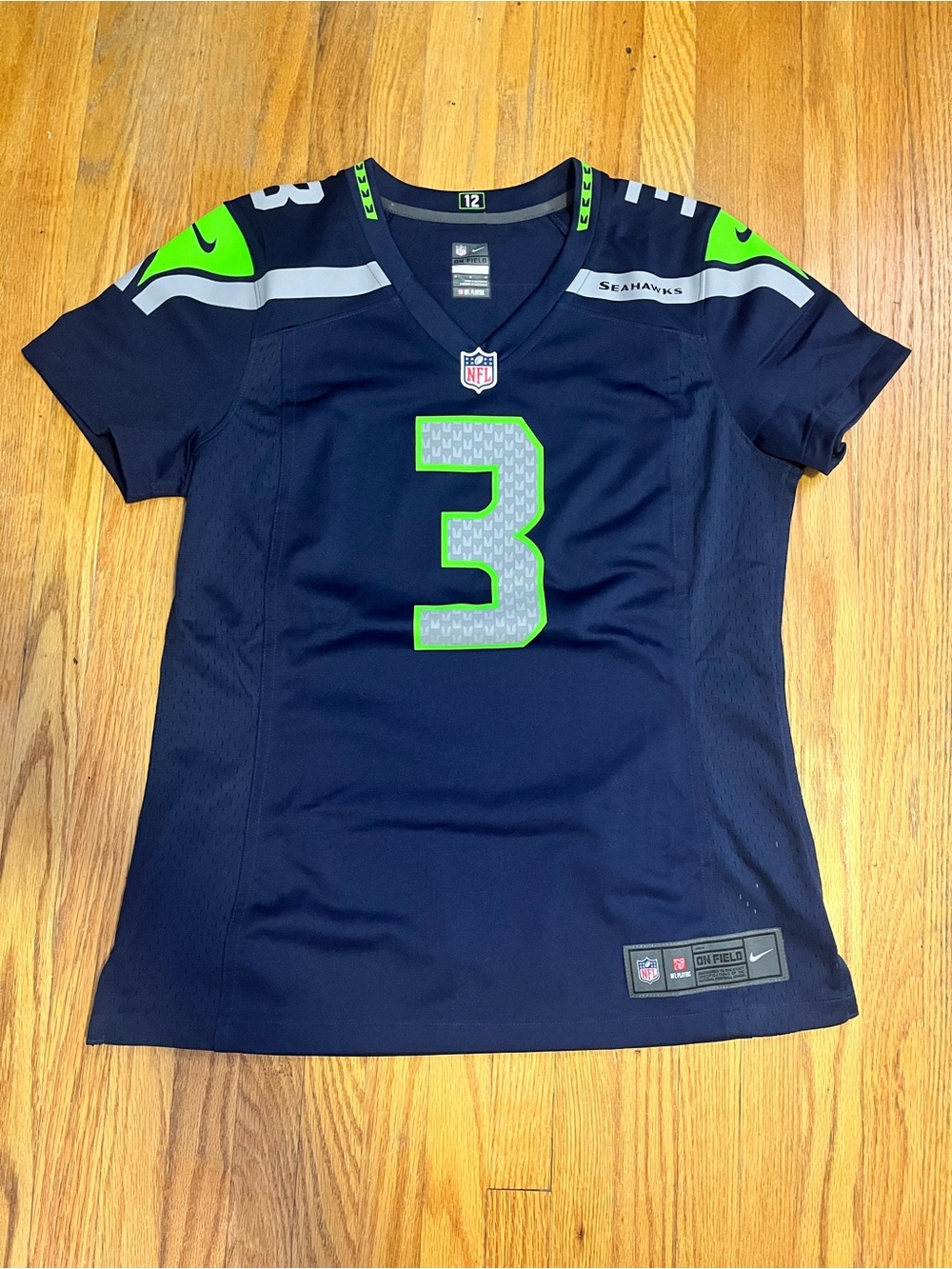 Nike NFL Seattle Seahawks Russell Wilson #3 Jersey Navy Green Gray Size M